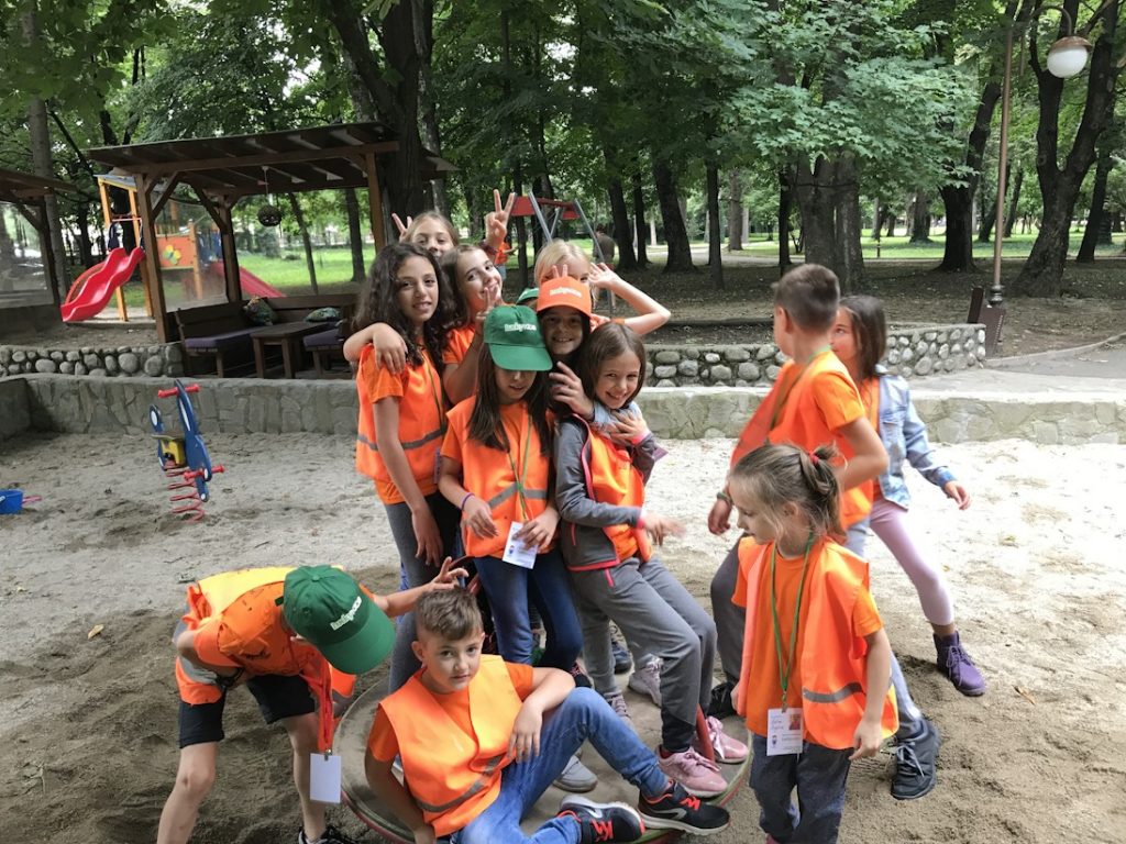 children communicate effectively