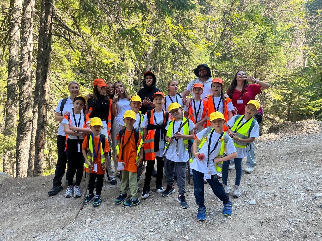 Лъки Банско Кидс Камп Лято 2025